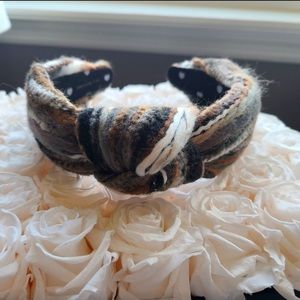 Lele Sadoughi mixed yarn knotted headband in maple